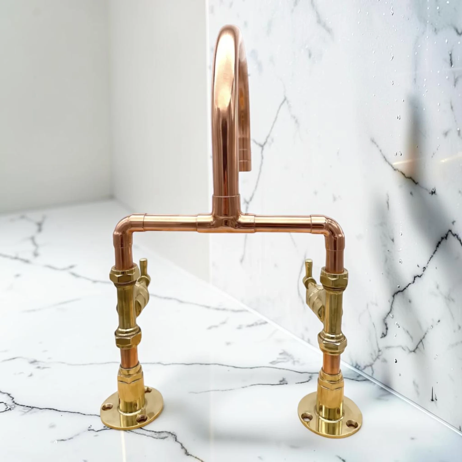 Custom Adjustable Copper & Brass Kitchen Mixer Tap - Crafted Deck Mounted Faucet - 16cm, 25cm - Image 6