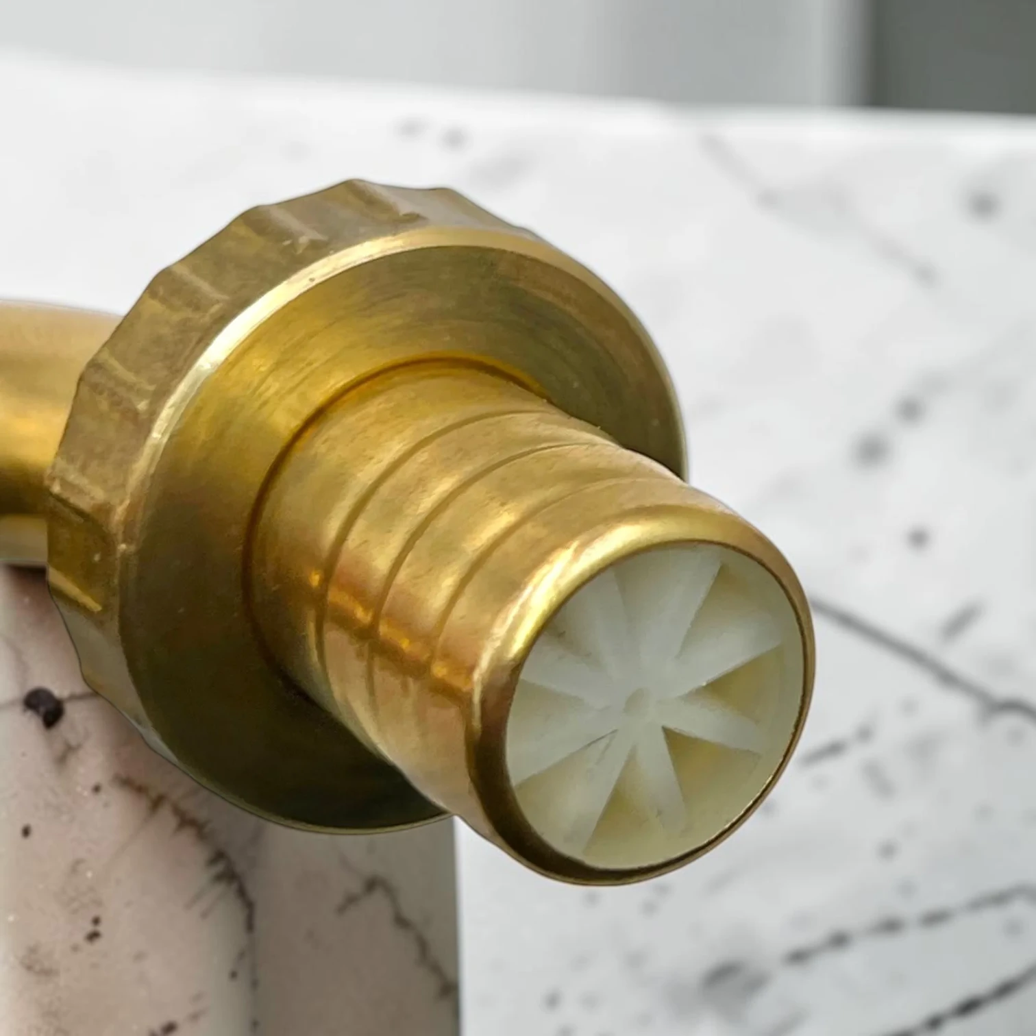 Industrial Copper And Brass Wall-Mounted Tap - Surface Mounted Pipe Installation - Image 12