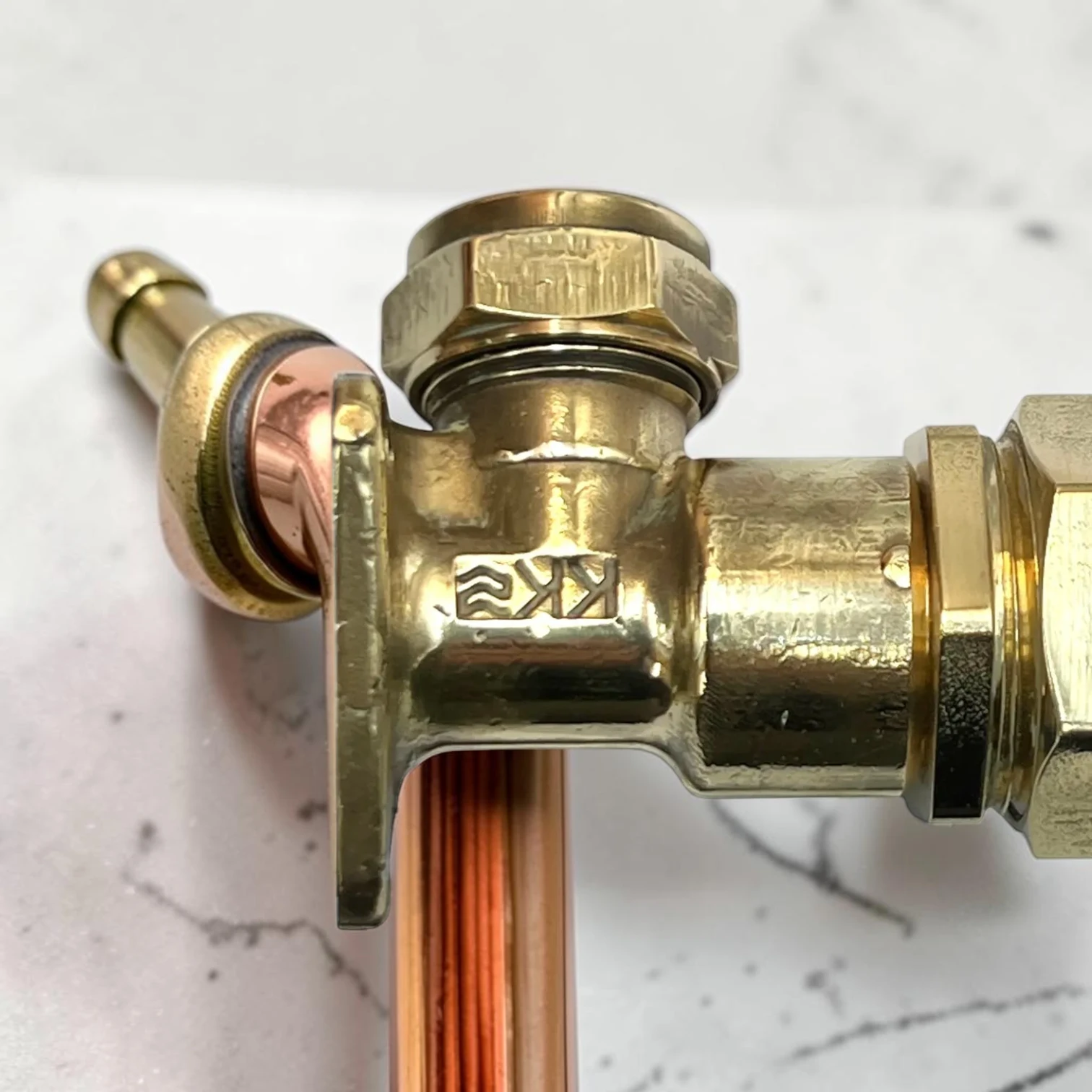 Industrial Copper And Brass Wall-Mounted Tap - Surface Mounted Pipe Installation - Image 14