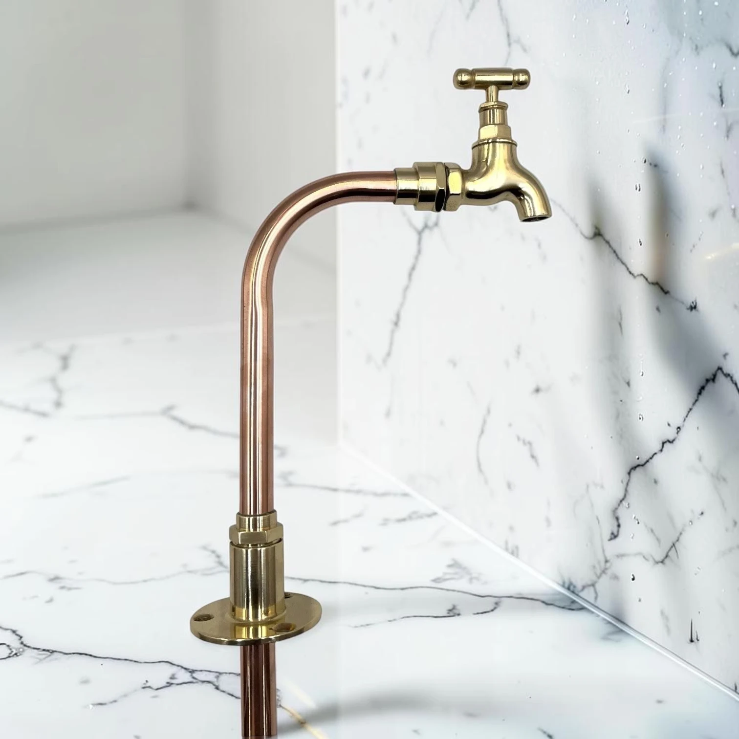 Pair Of Small Vintage Polished Brass And Copper Taps For Cloakroom, Camper Van Or Vanity - Image 4