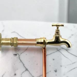Custom Size Smooth Texture Copper And Brass Wall-Mounted Faucet