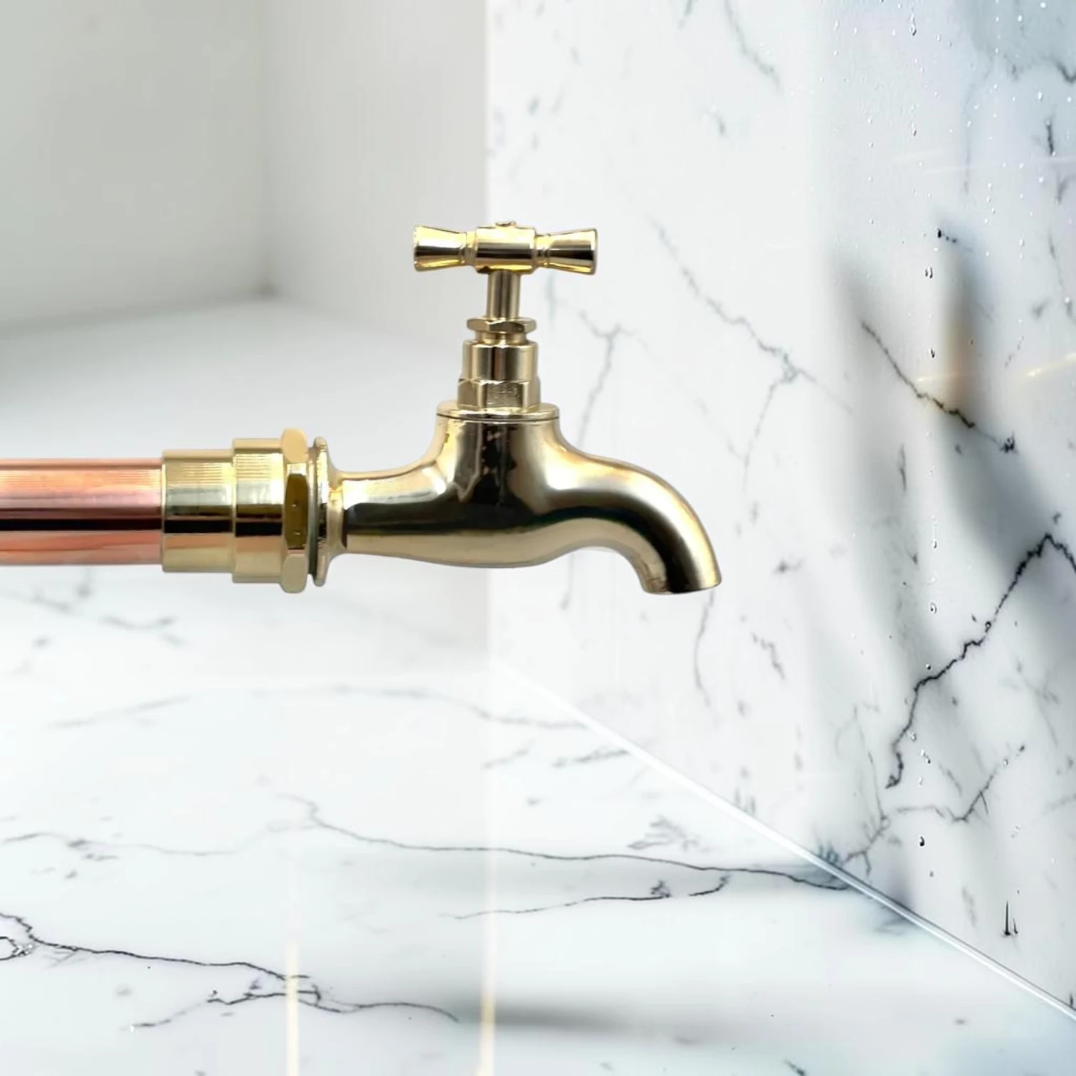 Custom Size Smooth Texture Copper And Brass Wall-Mounted Faucet - Image 6
