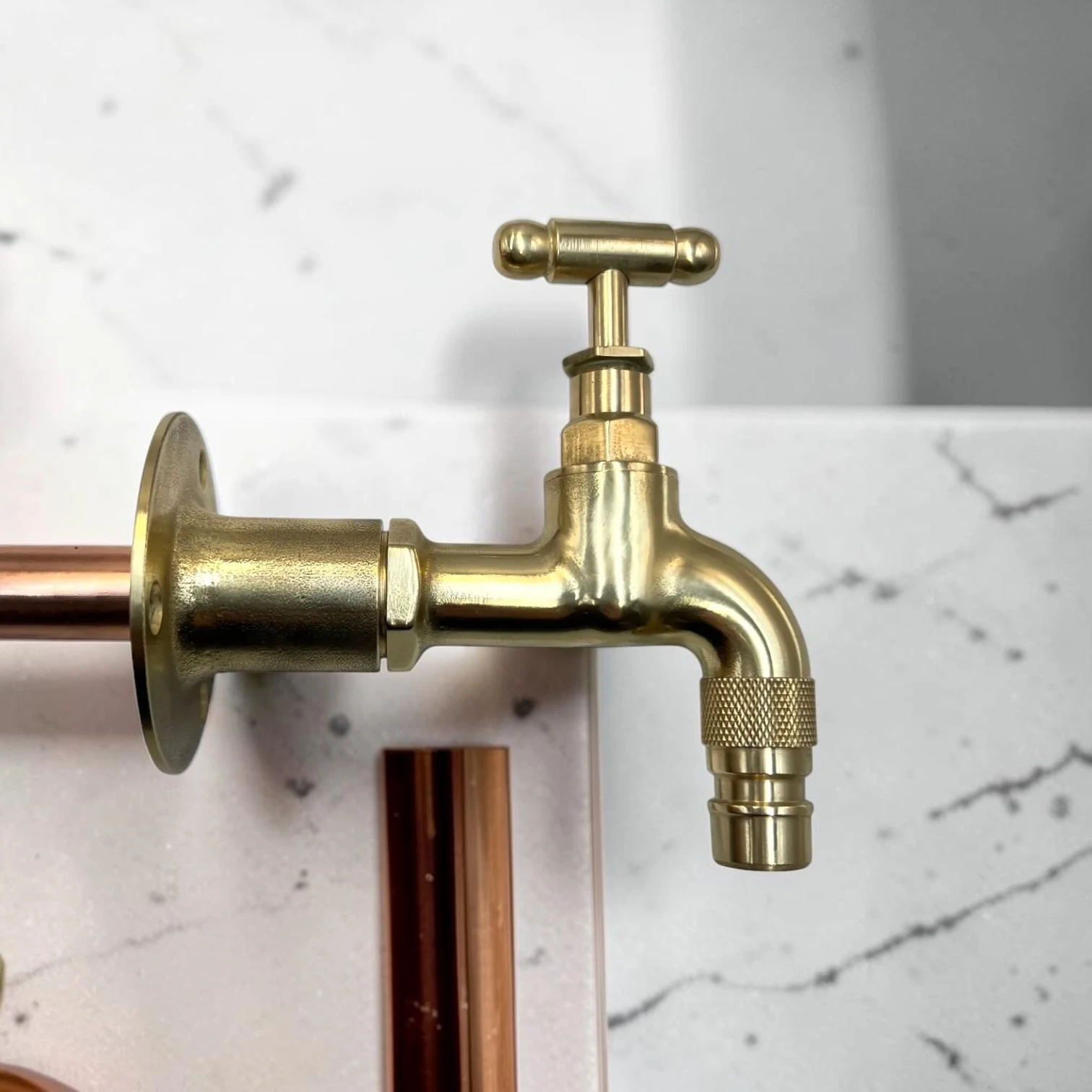 Vintage Solid Brass & Copper Wall-Mounted Utility Tap - Rustic Industrial Spigot For Cloakrooms And Outdoor Basins - Image 8
