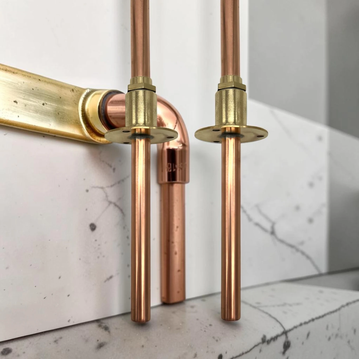 Vintage Traditional Copper And Brass Taps - Rustic Style Faucet For Small Basins And Camper Vans - Image 8