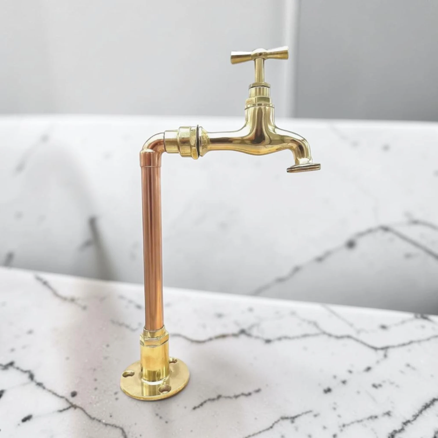 Rustic Vintage Solid Copper & Brass Faucet ?C Crafted Farmhouse Style Sink Tap - Image 3