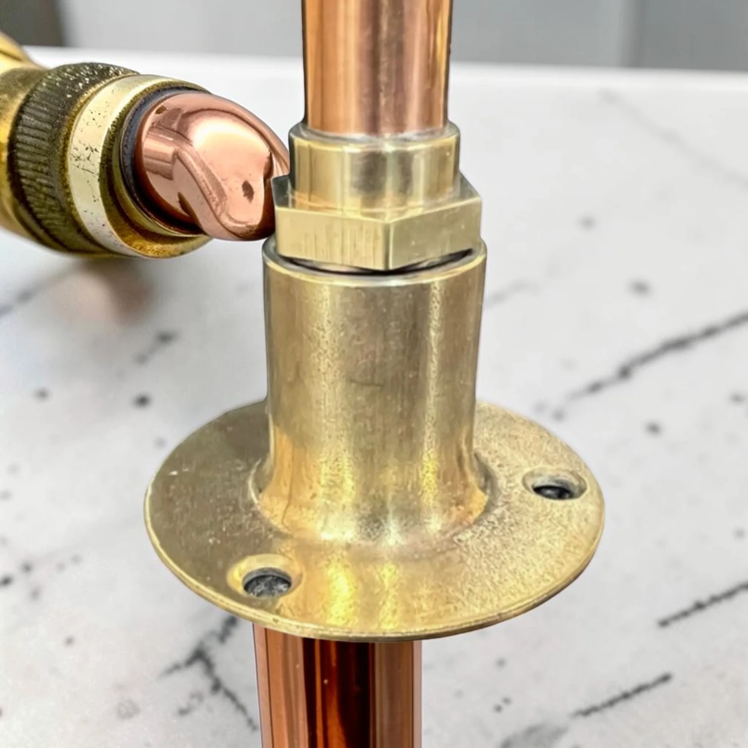 Vintage Traditional Copper And Brass Taps - Rustic Style Faucet For Small Basins And Camper Vans - Image 7